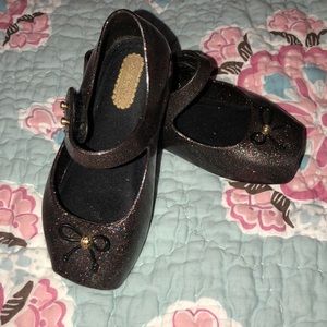 Mini Melissa size 7 (toddler)